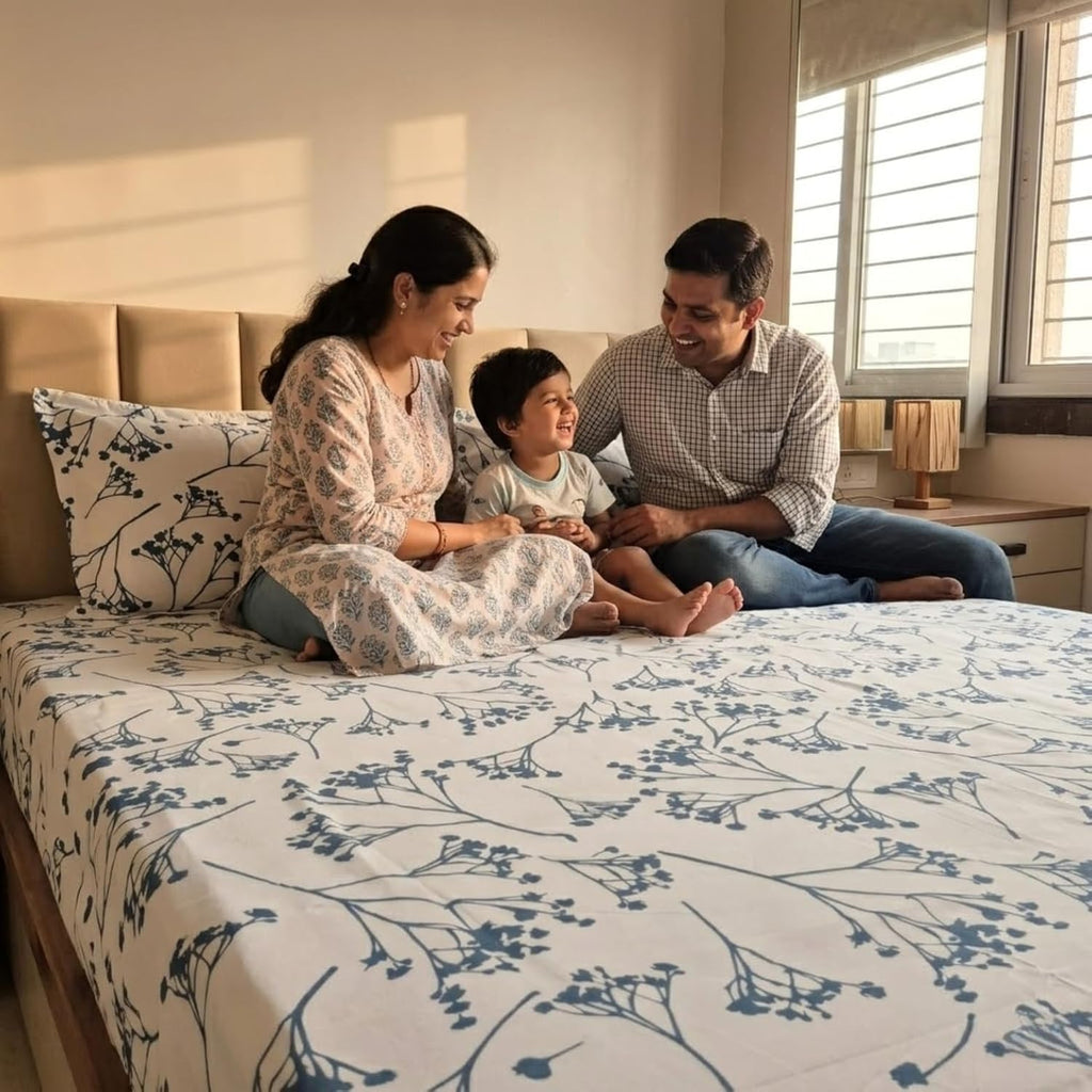 Azure Blue White Wildflower Pattern Bedding Set